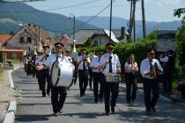 Parada praporščakov z Gasilsko pihalno godbo Lovrenc title=