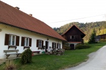 Domačija Matec (Murko) z muzejem starega kmečkega orodja title=