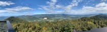 Panoramski pogled na Pohorje s stolpa title=