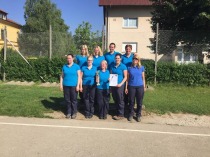 Gasilska slika s pokalom title=