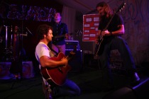 Gino & Band title=