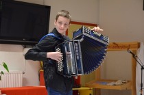 Nastop harmonikarja Reneja Črešnarja title=
