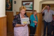Gazdarica Olga Magdič Pavlič pove nekaj o ekoloških jajcih. title=