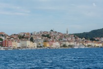 Nazaj v zavetju zaliva v Malem Lošinju title=