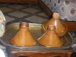 Tađin – tradicionalna posoda za pripravo hrane title=
