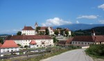 Pogled na samostan z južne strani title=