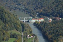 Falska elektrarna title=